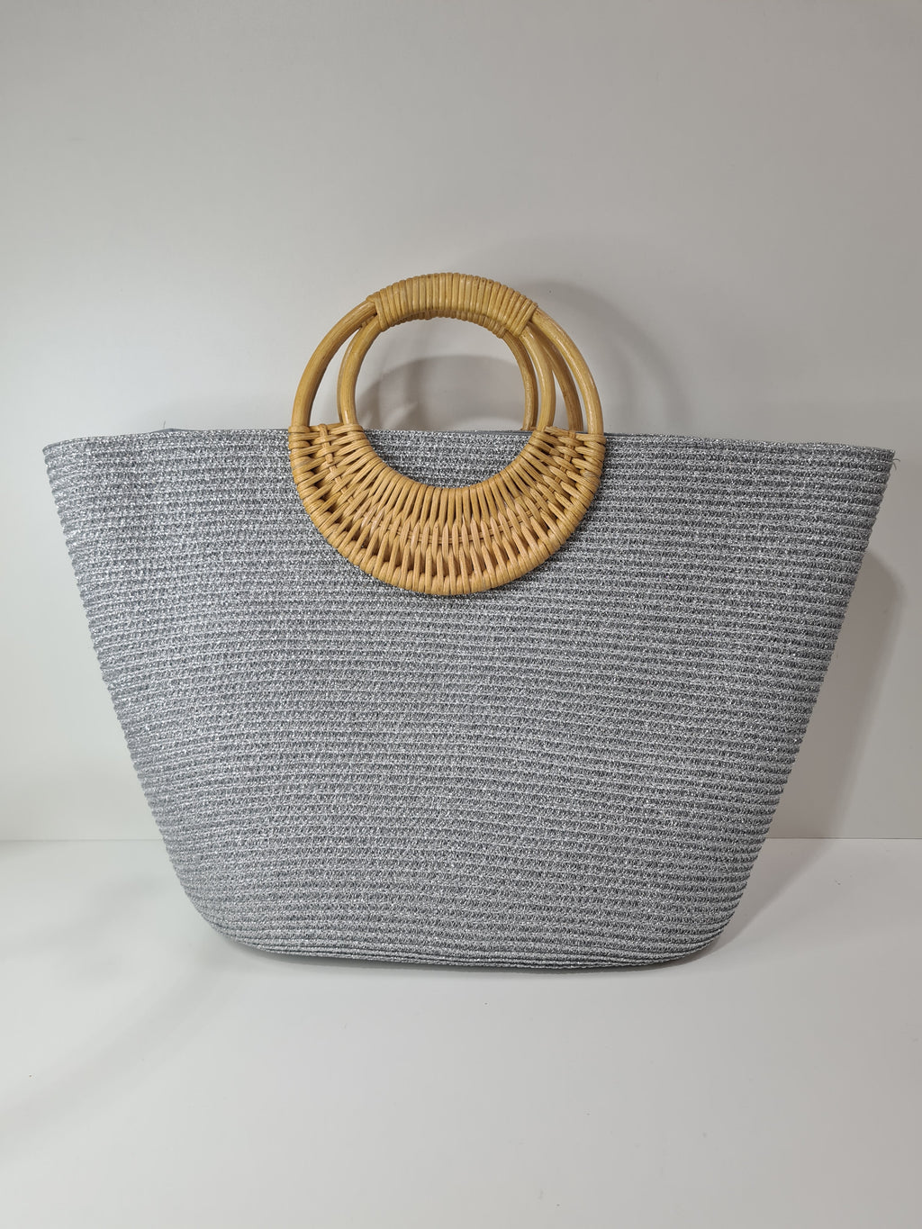 BOLSO TIPO CAPAZO CON ASA REDONDA