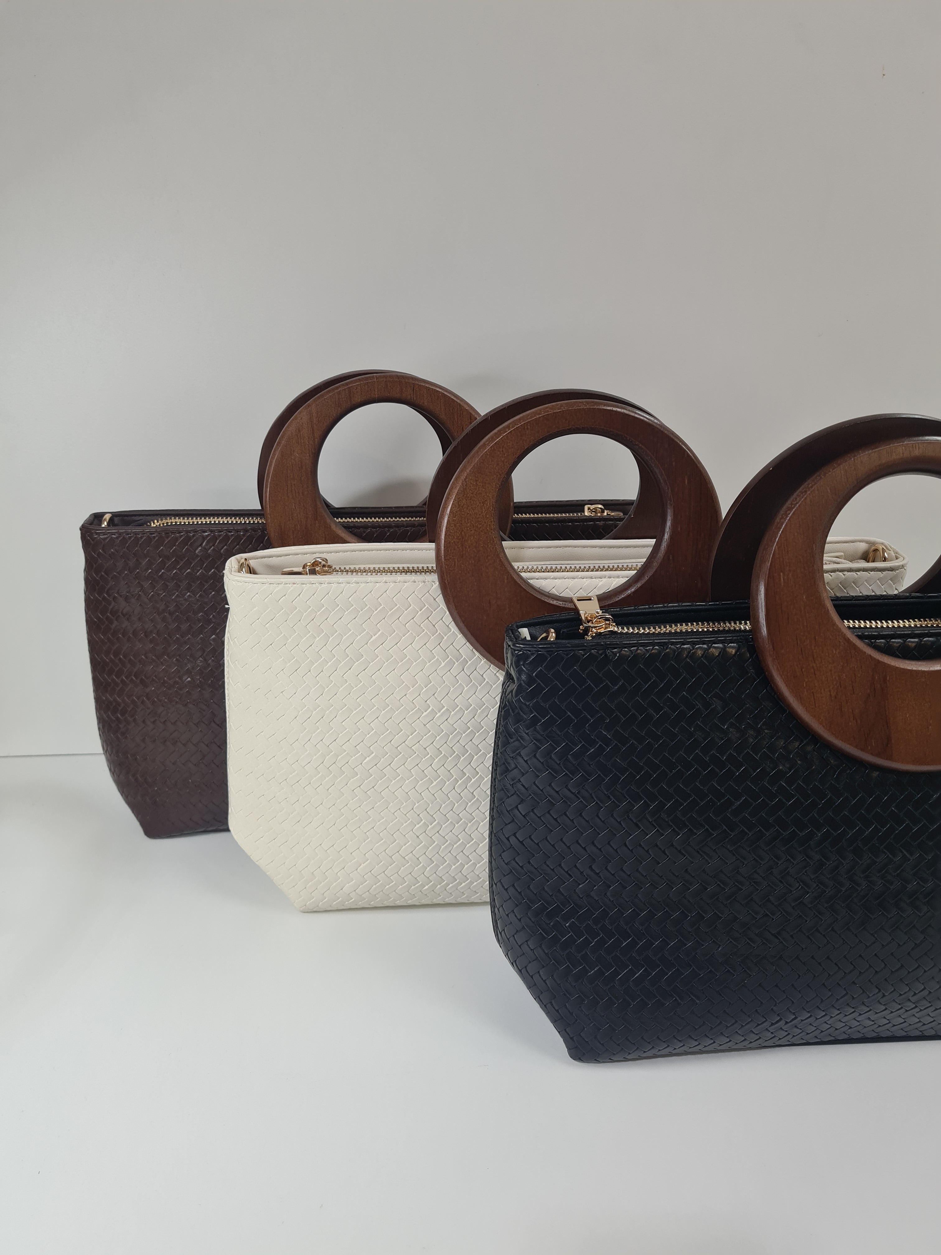 BOLSO DE MANO TRENZADO ASA REDONDA
